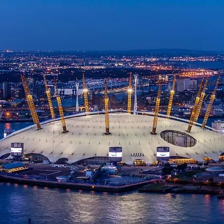 Deluxe Condo Beside 02 Arena And Central Londra Esterno foto